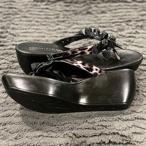 Donald J Pliner Black Platform Sandals